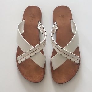 Pour Barney’s New York